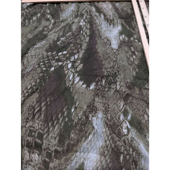 G.I.L.I. NWOT Sleeveless Snake Printed Top Blouse Asymmetric Hem Cognac Women's - Picture 7 of 7